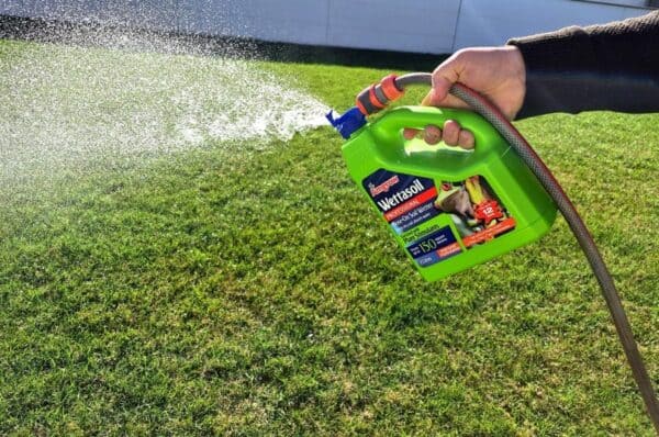 Instant-Lawn-Care-Guide-Wetting-Agent