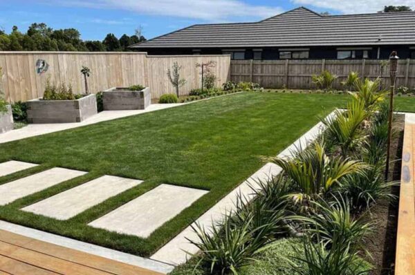 Toshis-Lawn-1024x682-1 Toshis-Lawn-1024x682-1